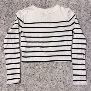White stripped cropped long sleeve
